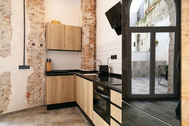 Apartamentos Bocairenthomes, En Pleno Centro De Bocairent, Con Pequena Piscina Y Parking Privado Zewnętrze zdjęcie